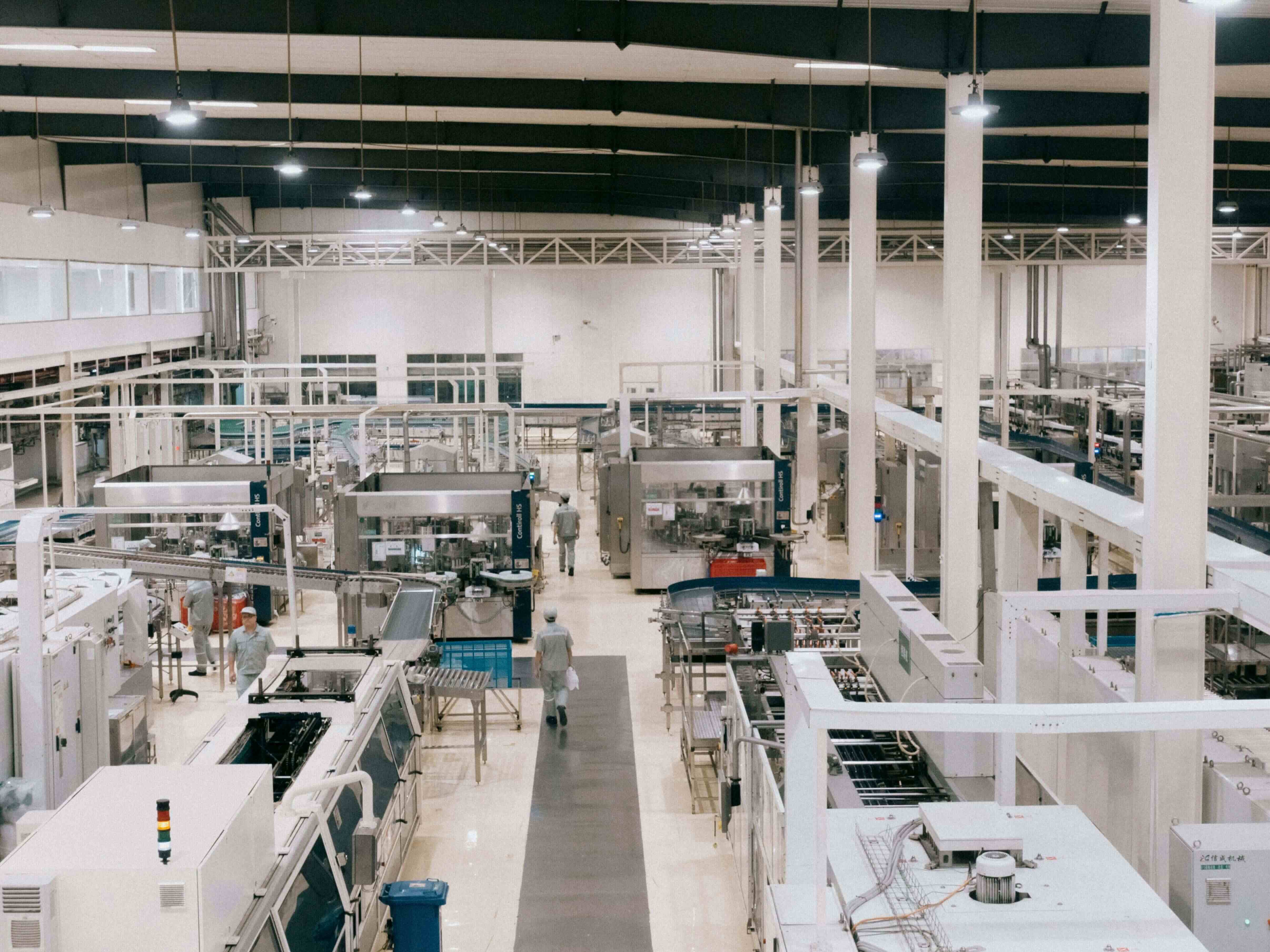 6a2fb34491ba0382d4bb188c_production-line (1).jpg