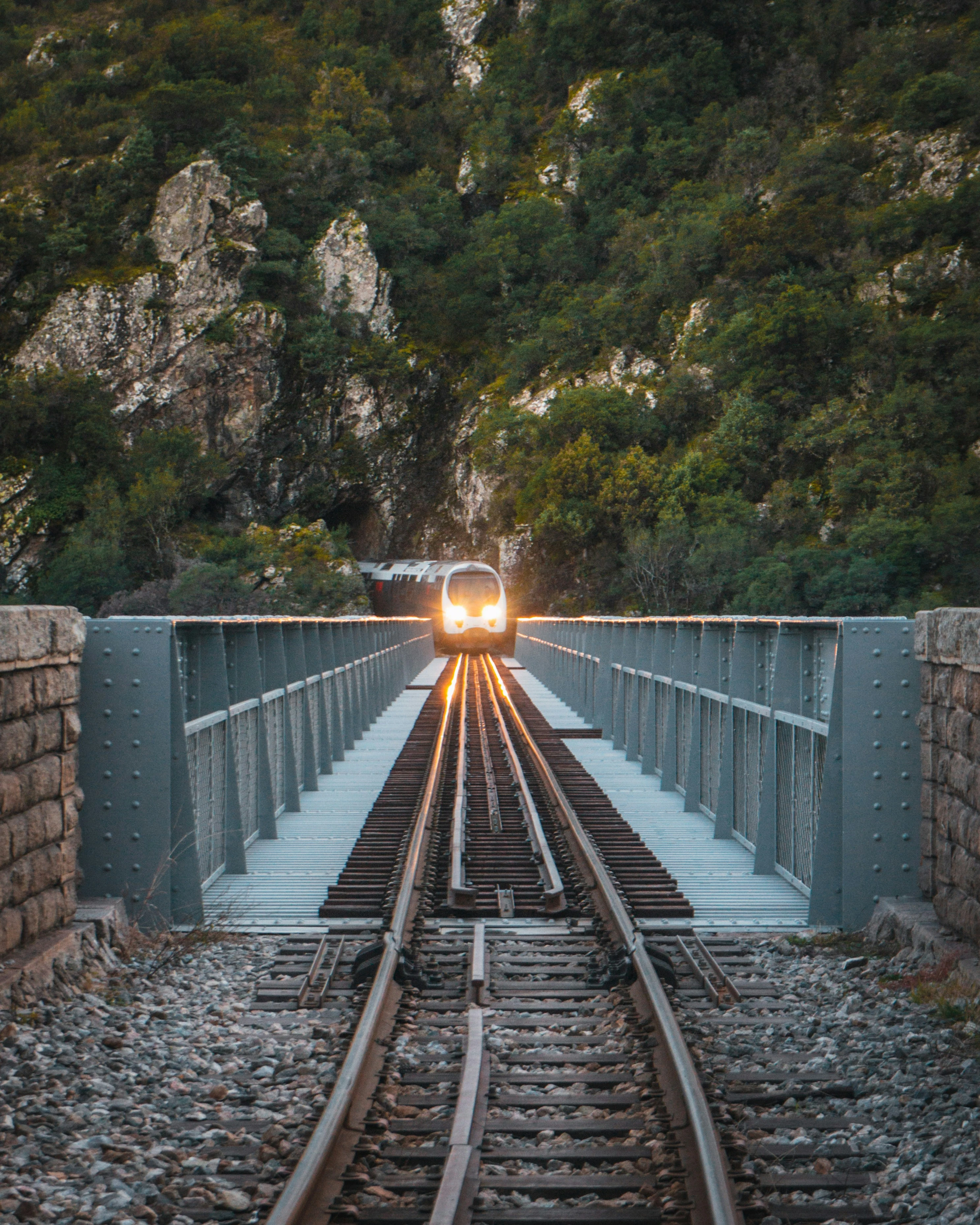 6a2faa90b835d8b669c091c5_gontran-isnard-Qn9Qlw0zISA-unsplash_1.webp