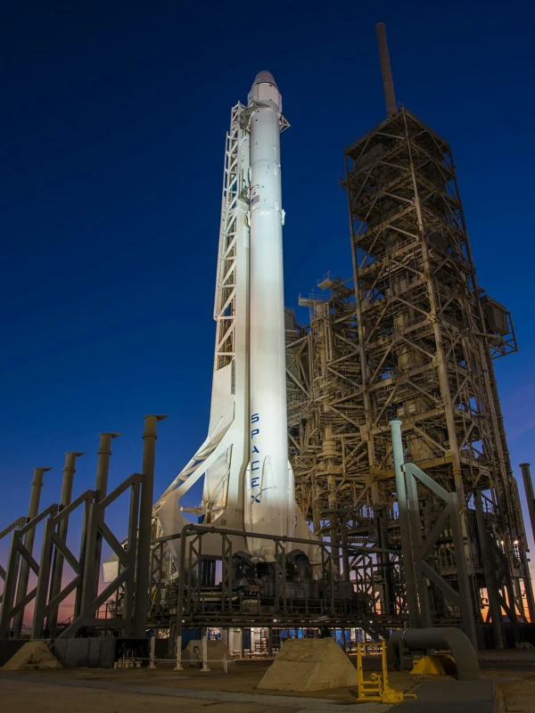 6a2fafdcd2d7b8fbe026cb69_spacex-9dF7pCyaM9s-unsplash.webp